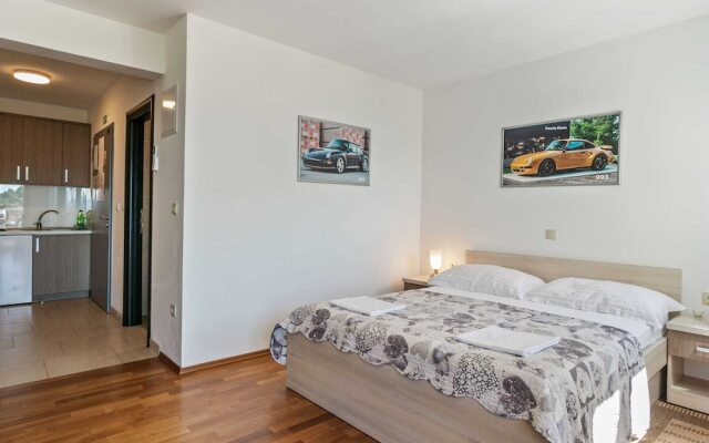 Contemporary Apartment in Drvenik With Balcony