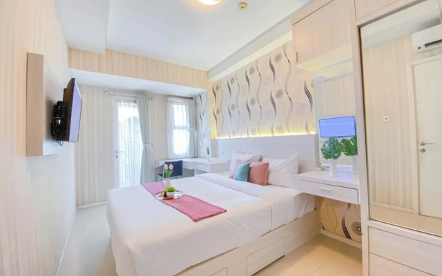 Spacious 2Br At Apartment Parahyangan Residence