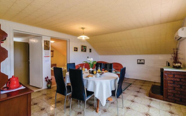 Stunning Home in Gruda With Wifi and 3 Bedrooms
