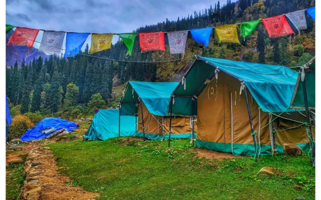 Kheerganga Hike Camps