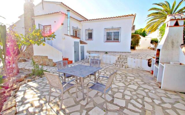 Paula-3 - holiday home with private swimming pool in Moraira