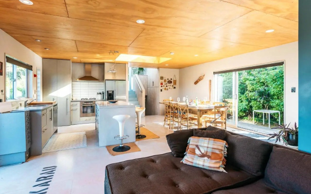 The Fat Pigeon - Omiha Holiday Home