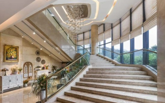 Minzhong Grand Hotel