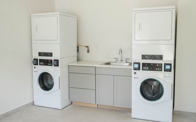 Boardwalk Suites Baton Rouge