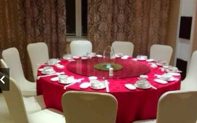 Rezen Hotel Fortune Jiaxing