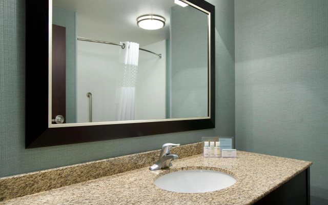 Hampton Inn & Suites York South