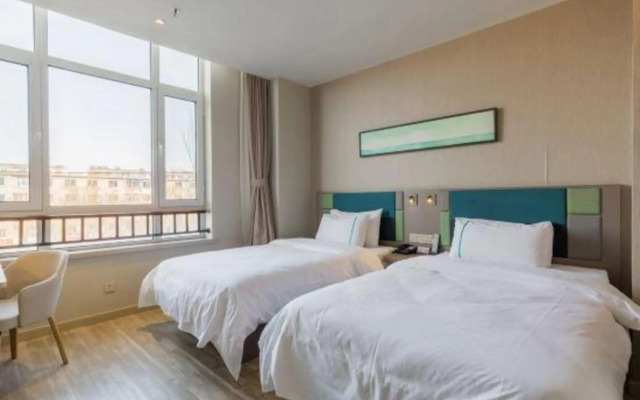 Homeinn Selected Hotel (Yingkou Jinniushan Street Wanda Plaza)
