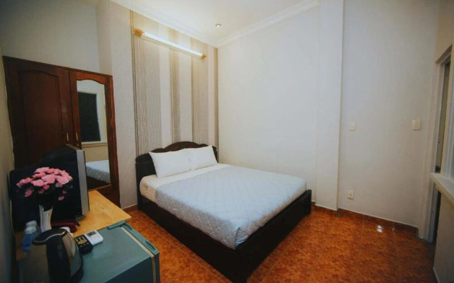 YHD Hotel