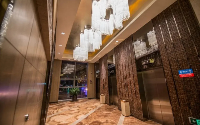 Maya Gleetour Hotel Wuhan