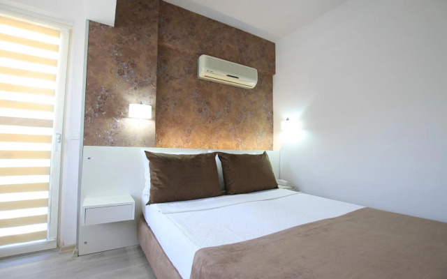 Myra Hotel