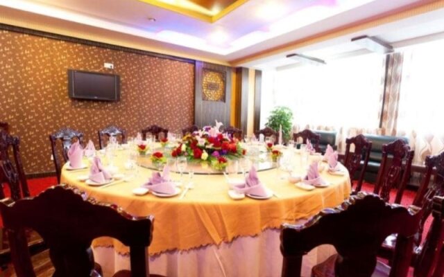 Century Land Hotel