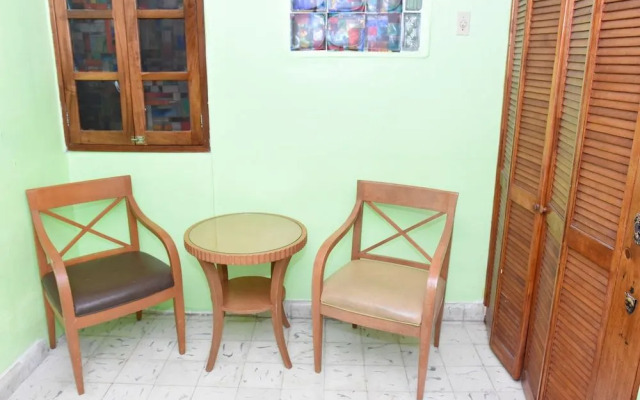 Cancun Guest House 6