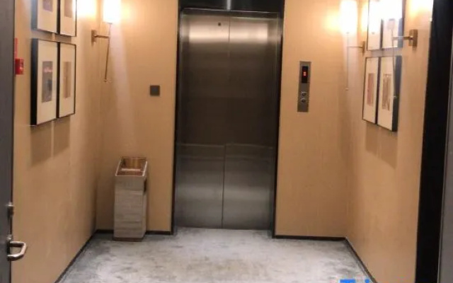 Urumqi Wanzhou Hotel