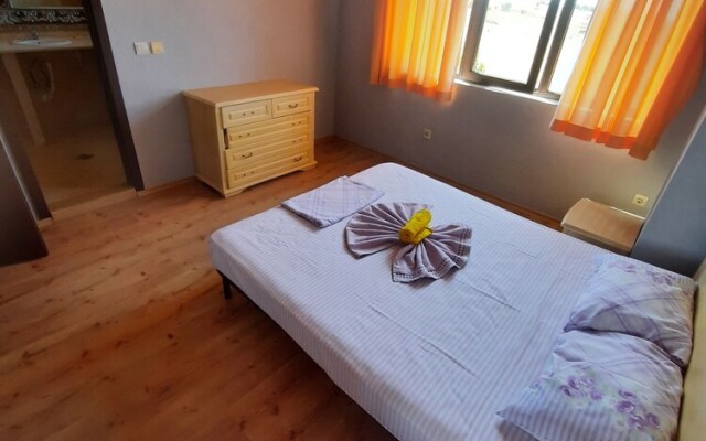 Beautiful 2-bed Villa in Cholakova Cheshma