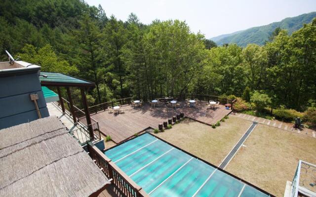 Gapyeong Edensia Byuljang Pension