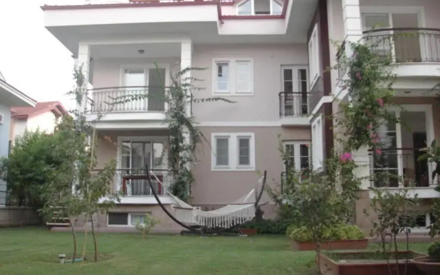 Noya Apartments