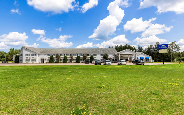 Americas Best Value Inn Tahquamenon Country
