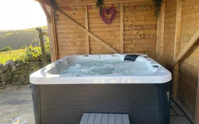 Inviting 4 Berth Caravan in Hebden Bridge