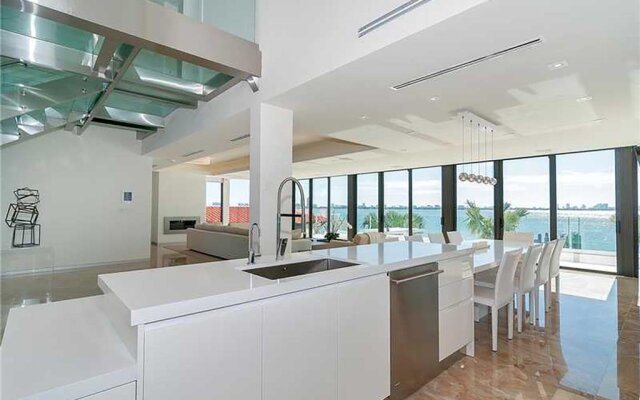 Villa Tesoro