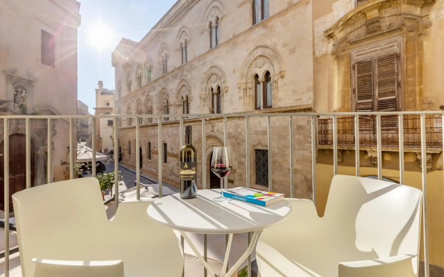 Fiveplace Design Suites Apartments