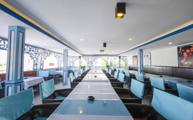 Punjabi Junction by OYO Rooms