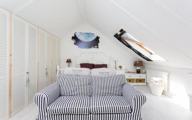 Silver Moon Bed & Breakfast
