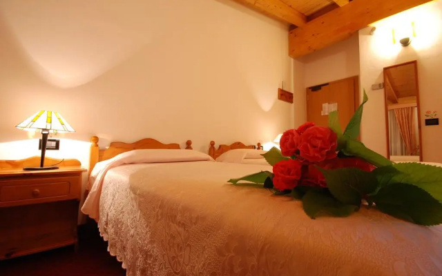 Hotel Job