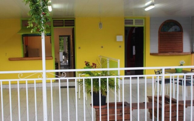 House With One Bedroom In Le Gosier With Furnished Terrace And Wifi 3 Km From The Beach