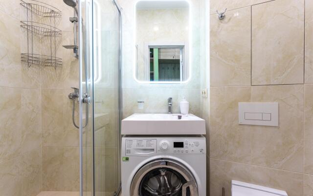 San-Marino (Сан-Марино) на улице Красная