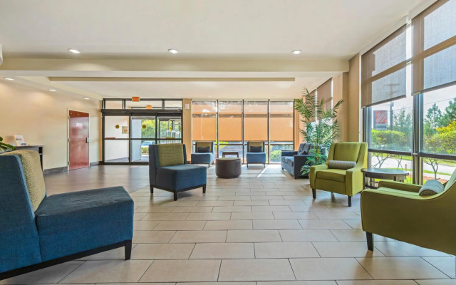 Comfort Suites Columbia Northeast - Fort Jackson