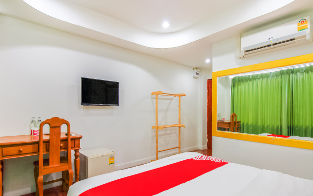 OYO 410 Diamond Boutique Hostel