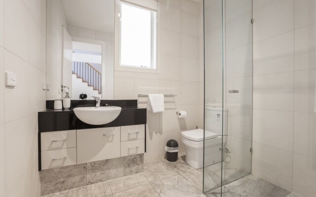 Boutique Stays - Elwood Hideaway