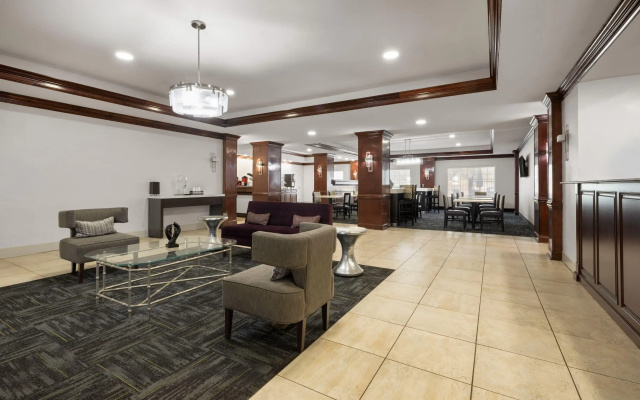 La Quinta Inn & Suites by Wyndham Savannah Airport - Pooler