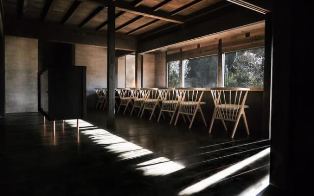 The Expedition Hotel Zenagi