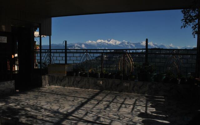 Goroomgo Kasturi Palace Darjeeling