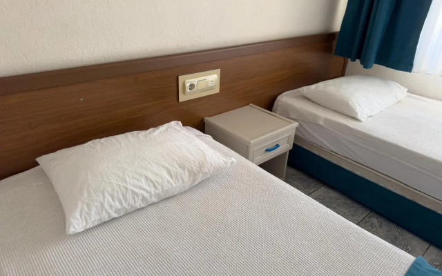 Sazak Otel