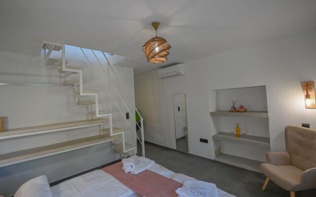 Villa Garifalia with Sauna & Hydromassage