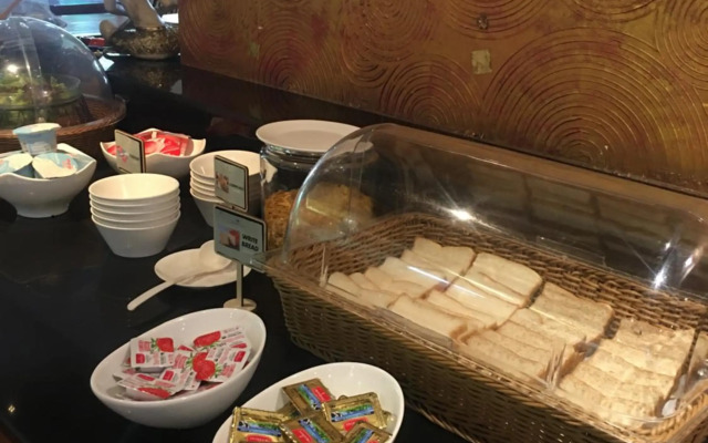 Woraburi Sukhumvit Hotel & Resort