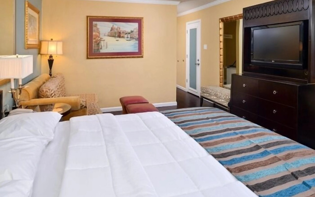Marina Village Inn
