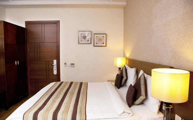 Alpina Hotels & Suites