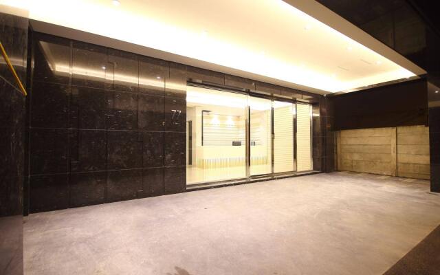 Leesing Hotel