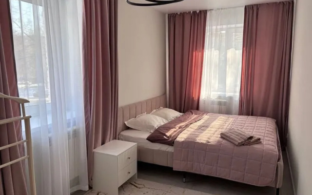 Apartment Aurora on Kolomiytseva St., 8