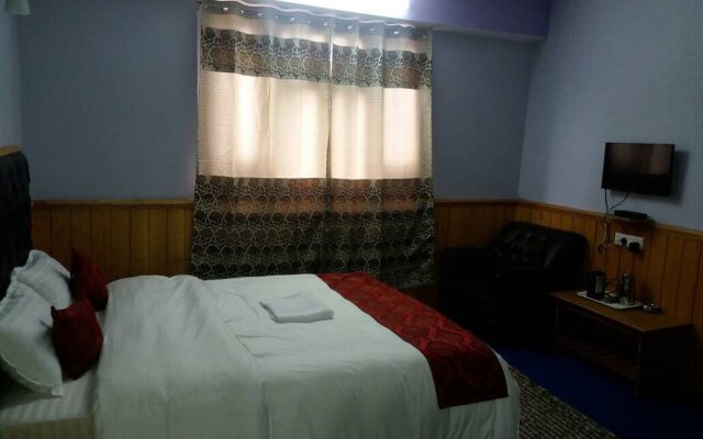 Hill Hotel Lachhung