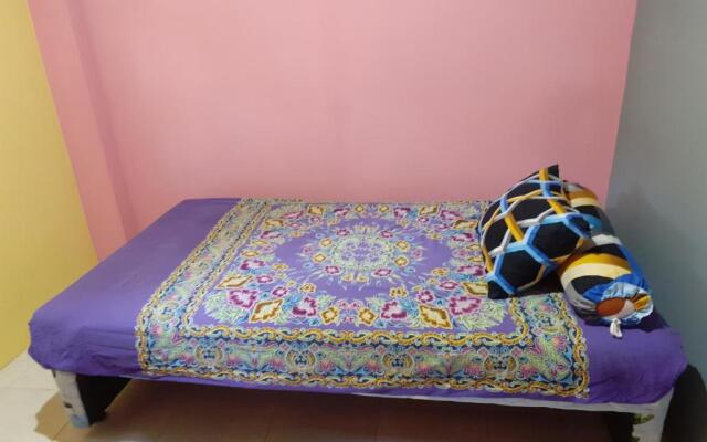 OYO Life 2678 Manyar Guest House