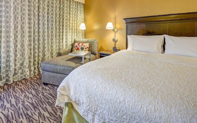 Hampton Inn & Suites Cleveland-Airport/Middleburg Heights