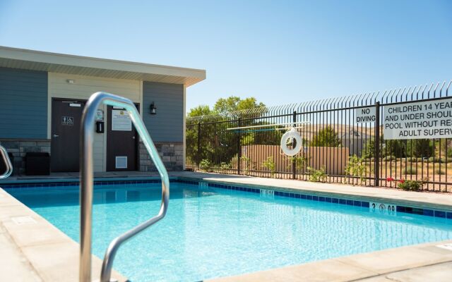 My Place Hotel - Hurricane Zion National Park, UT