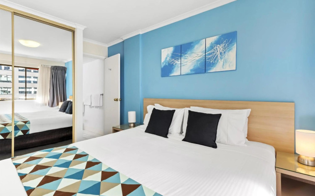 Metro Apartments on King Street – Guest Rooms – Sydney
