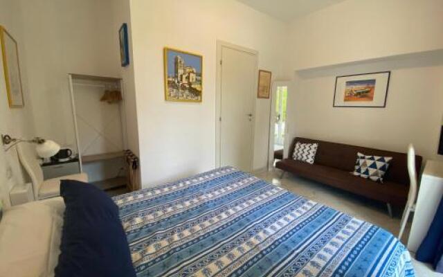 Villa Striano Capri - Guest House - Rooms Garden & Art
