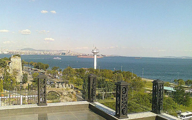 Marmara Konak Old City