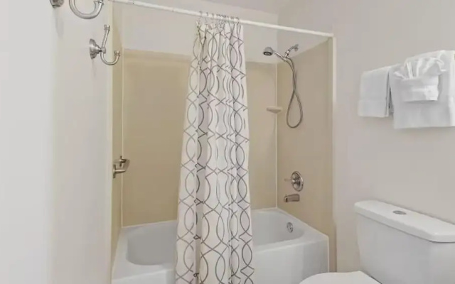 Emerald Isle Resort 2305